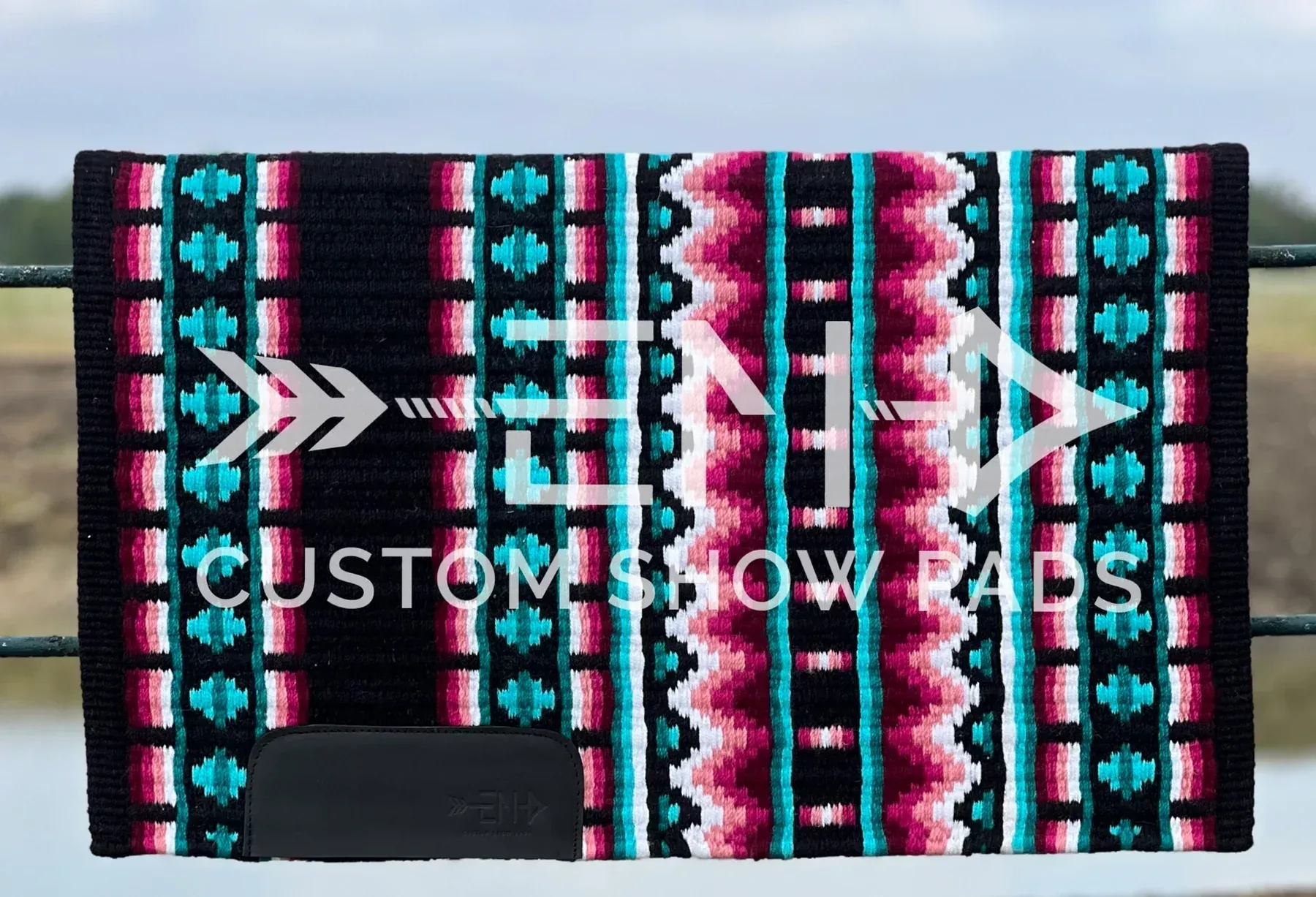 'Aurora'' Show Pad